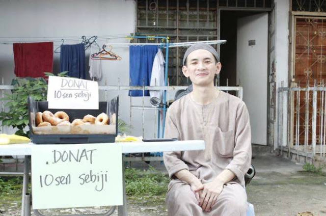 Pemuda Jual Donat 10 Sen, Ramai Tawar Diri Untuk Mengahwininya