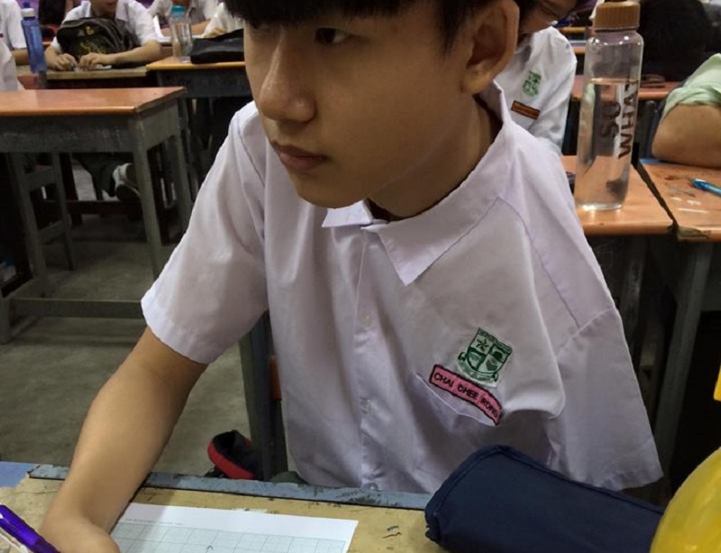 Anak Murid Saya Tiada Tangan Tapi Cara Dia Buat Kerja Menginsafkan Saya