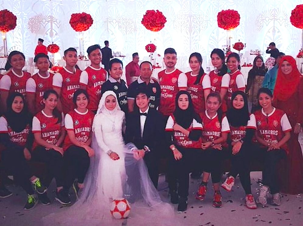 Pengantin Ini Dapat Perhatian Dunia Kerana Tema Perkahwinan Mereka