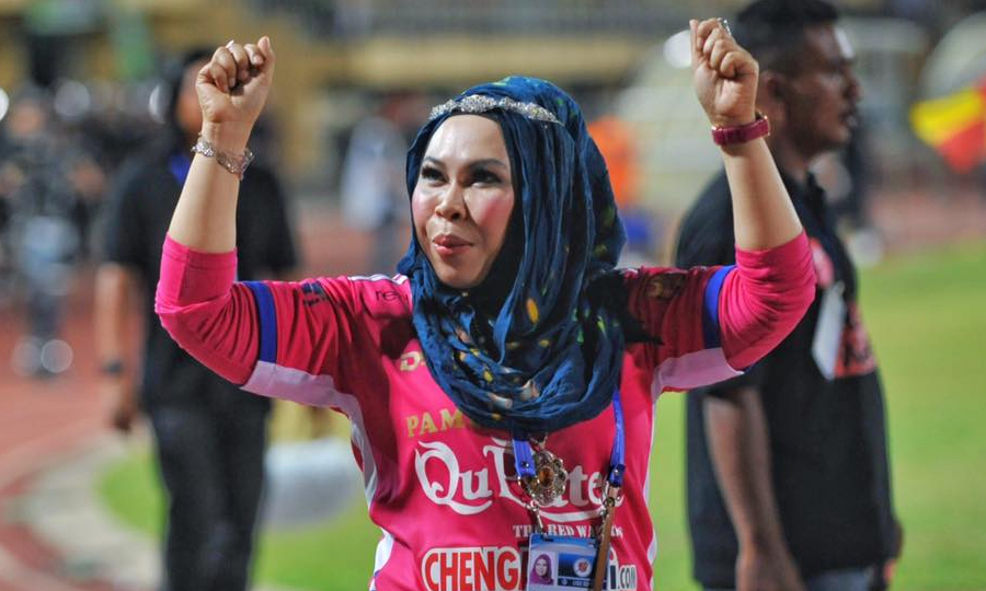 'Tak Boleh Ke Pakai Baju Warna Pink?', Dato' Vida Sedih Dengan Penyokong Kelantan