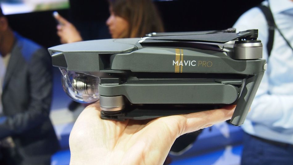 DJI Lancarkan 'Mavic Pro' Dron Tercanggih Pernah Dihasilkan Dengan Sokongan 4K