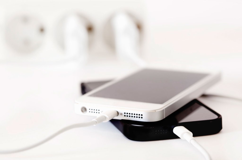 Pengecasahan Tanpa Wayar Antara Yang Bakal Hadir Pada iPhone Terbaru