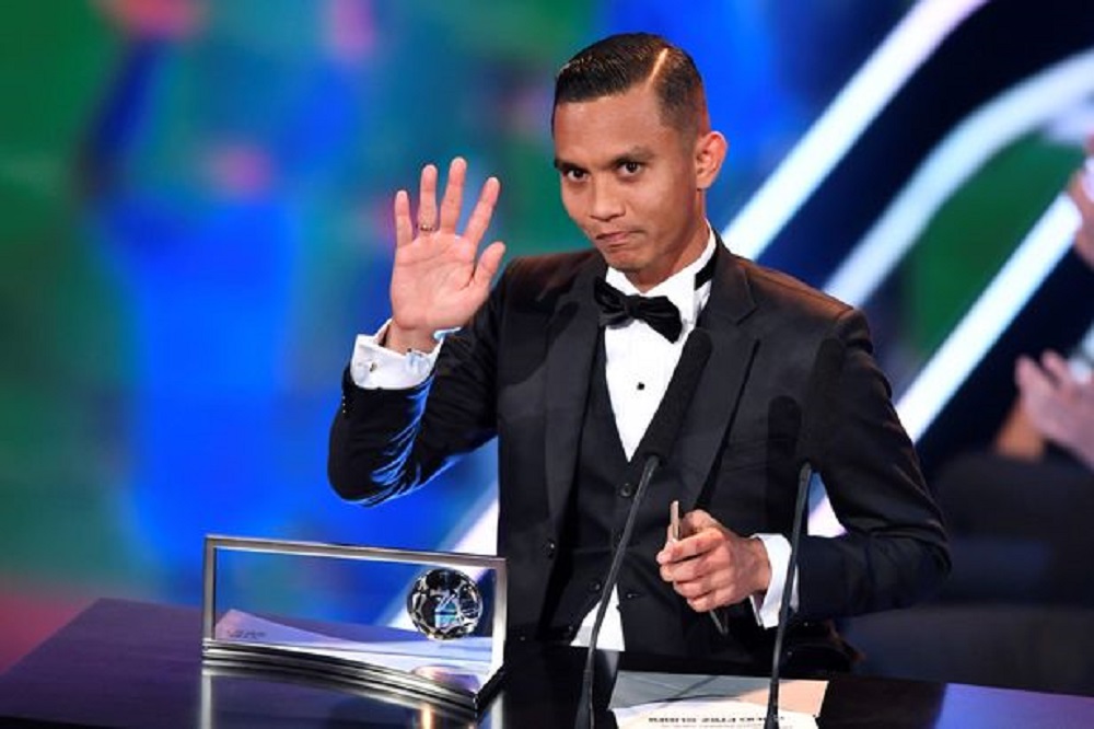 Faiz Subri Rangkul Anugerah FIFA Puskas 2016 Di Zurich
