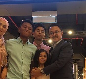 Borders Hadiah Istimewa Buat Anak-Anak, Aku Angkat Topi Pada Ibubapa 'Awesome' Ini