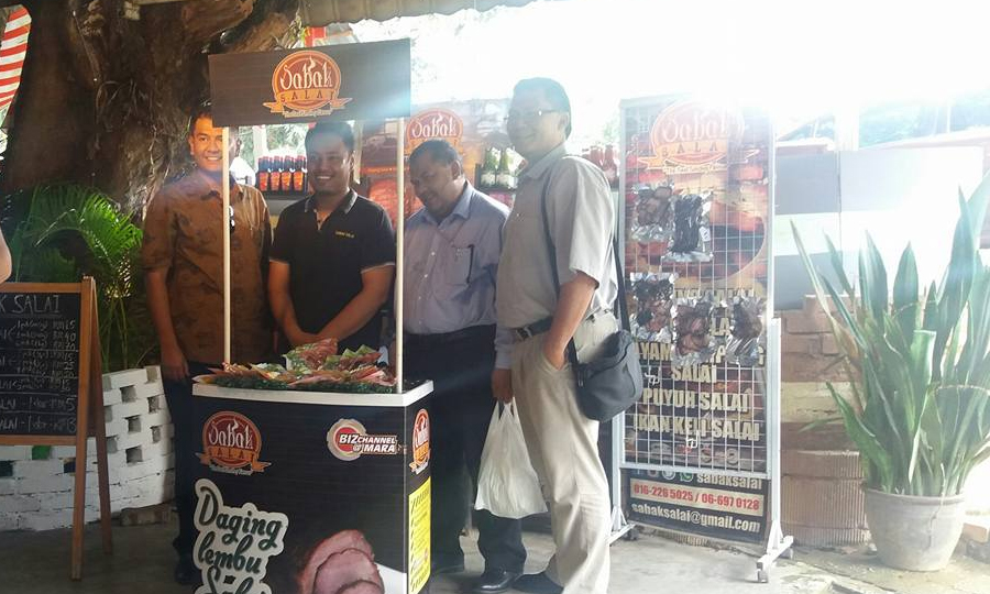 Dulu Pekerja Bank, Kini Pengusaha Makanan Jenama Sendiri