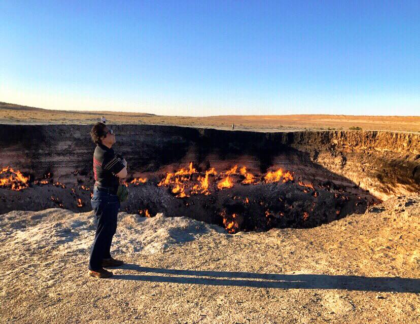 Pengalaman Aku Melihat Sendiri 'Gateway To Hell', Api Yang Tak Pernah Padam
