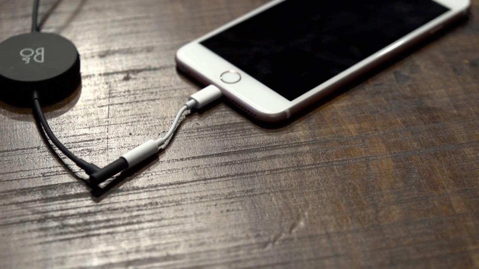5 Adapter Penting Pengguna Produk Apple Perlu Dapatkan