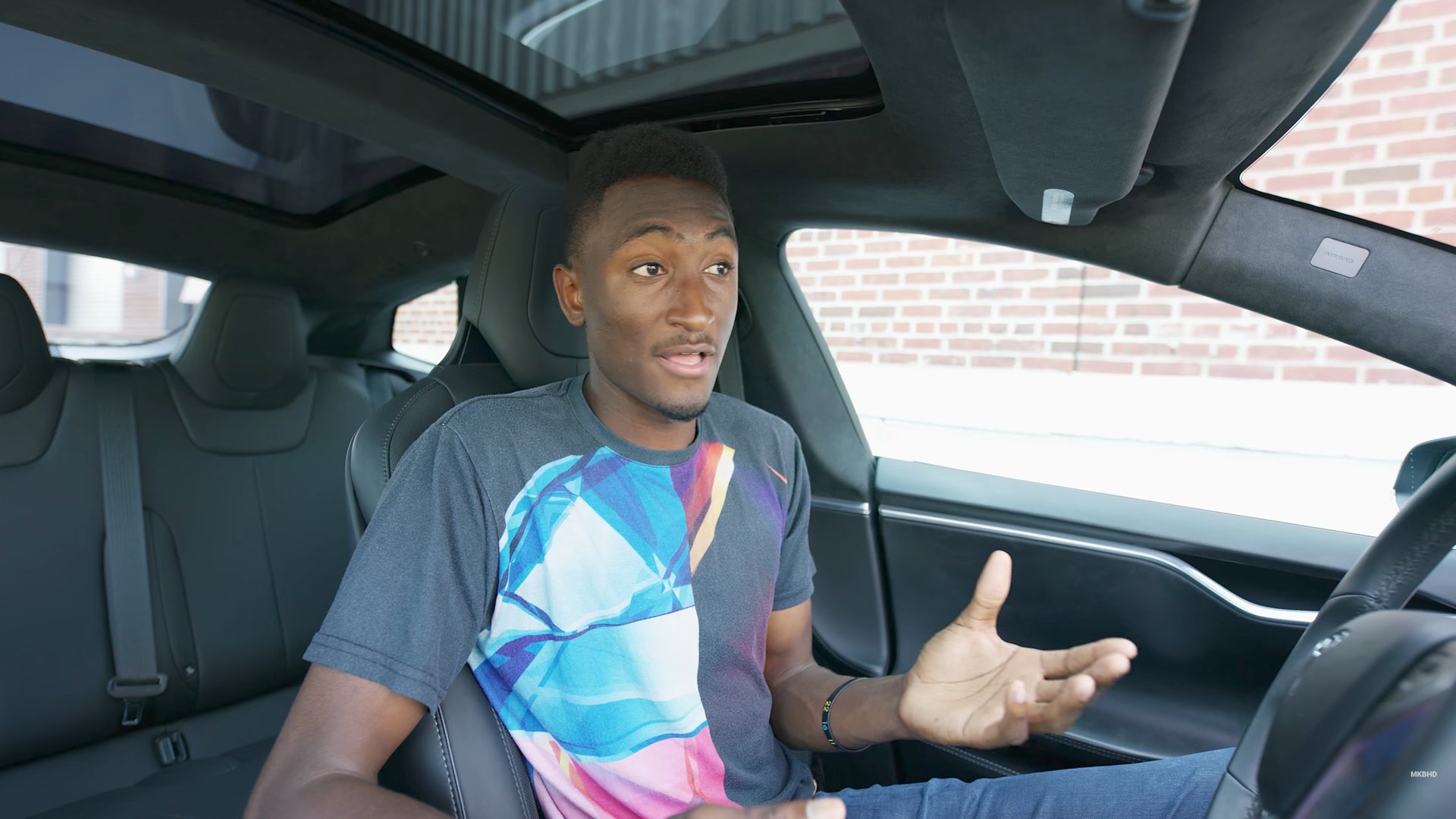 Ini Rasanya Pengalaman Memandu Tesla Model 3 Dari Sudut Pandang MKBHD