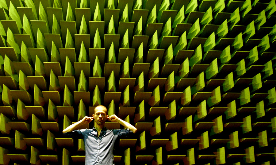 'Anechoic Chamber' Tempat Paling Sunyi Di Dunia Dan Kenapa Ia Dicipta