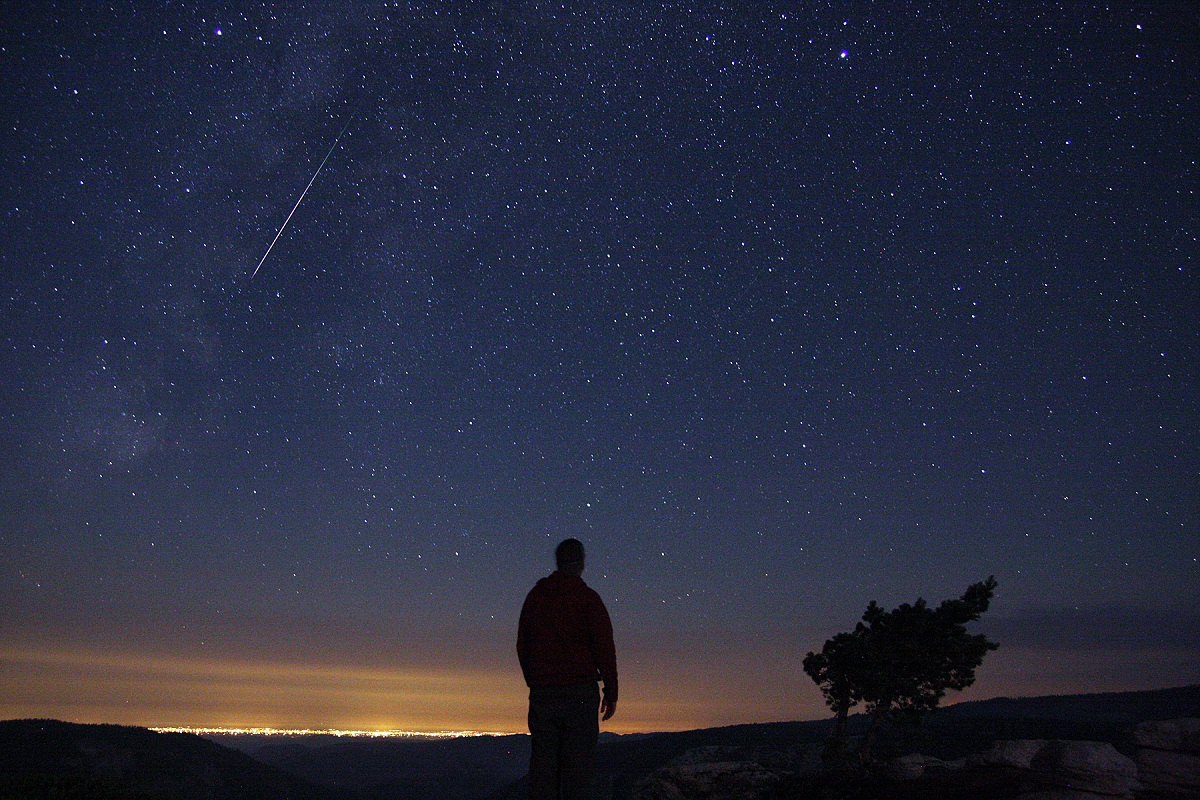 6 Lokasi Disenaraikan Beri Peluang Tinggi Untuk Anda Lihat Hujan Meteor Pada Ahad Ini