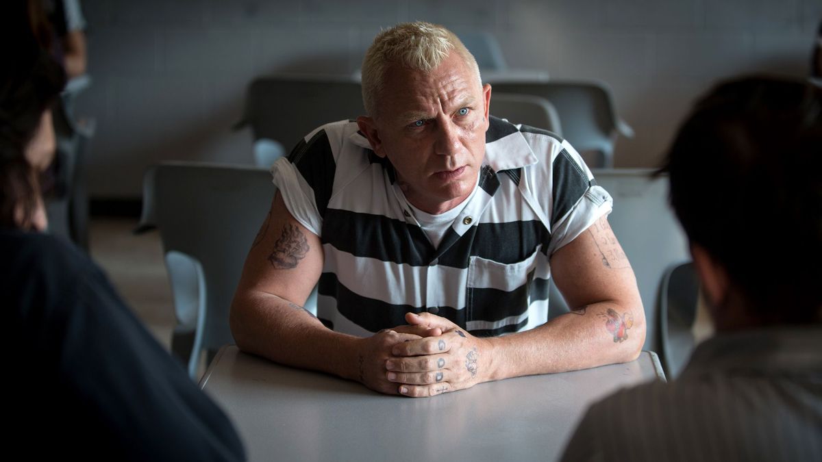 Daniel Craig Menyinar Dalam Filem Rompakan Epik 'Logan Lucky'