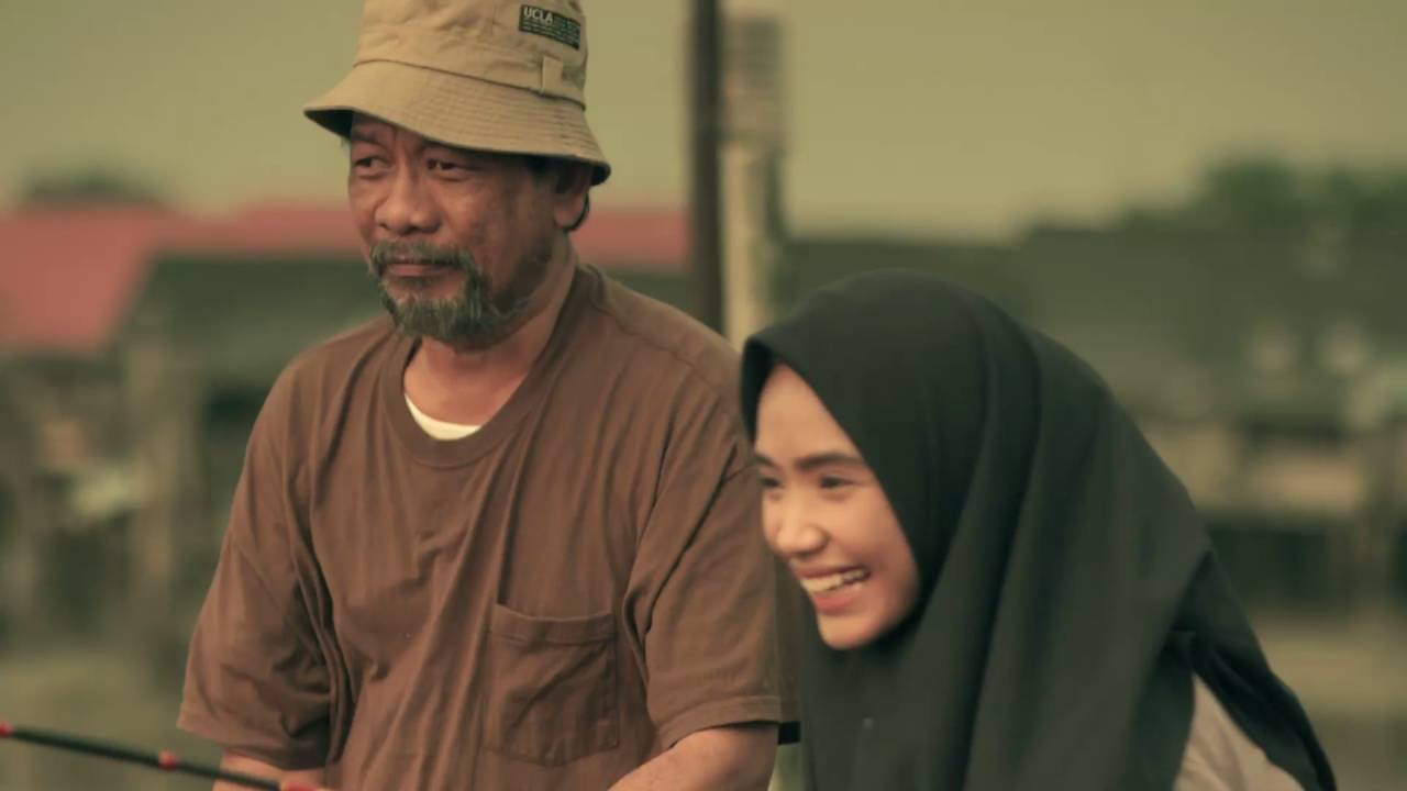Ramai Yang Puji Filem Bisik Pada Langit, Ini Pandangan Aku Pula