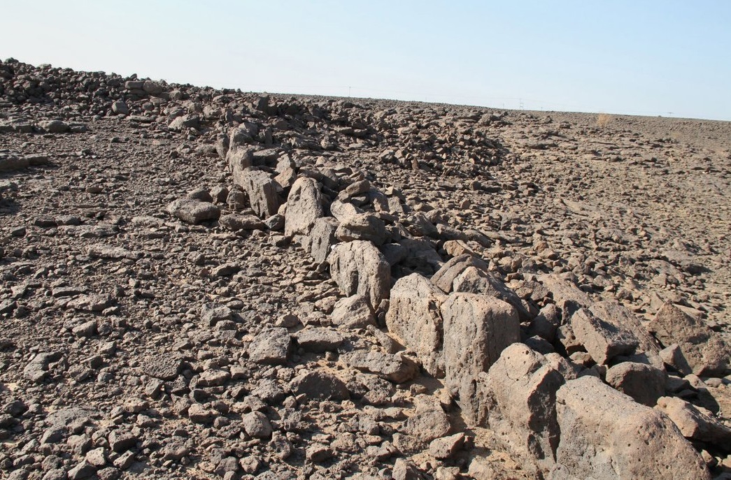 Google Earth Bantu Pakar Arkeologi Temui Beratus Gerbang Misteri Di Arab Saudi