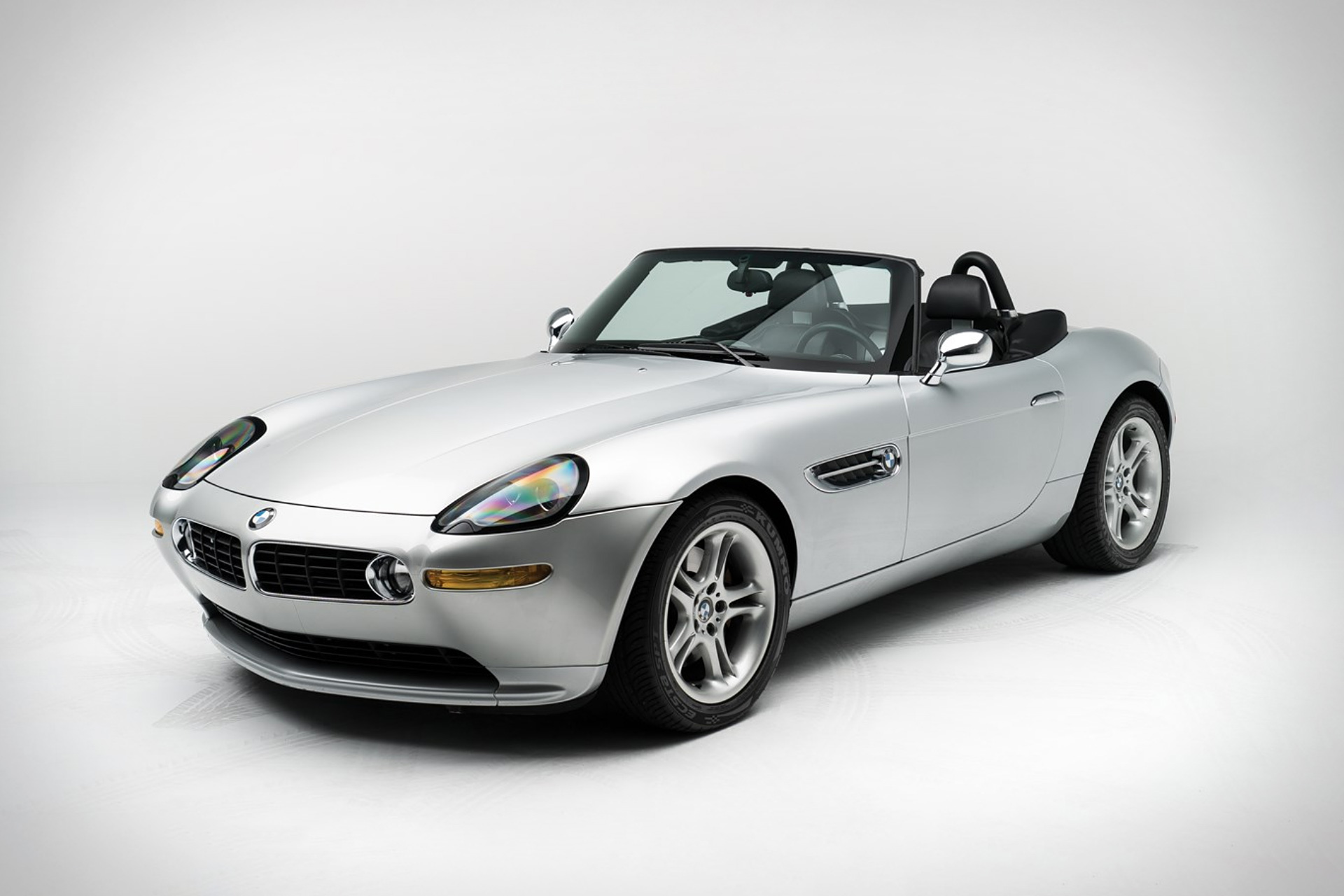 BMW Z8 Kepunyaan Steve Jobs Ini Boleh Anda Miliki Pada Harga RM1.6 Juta
