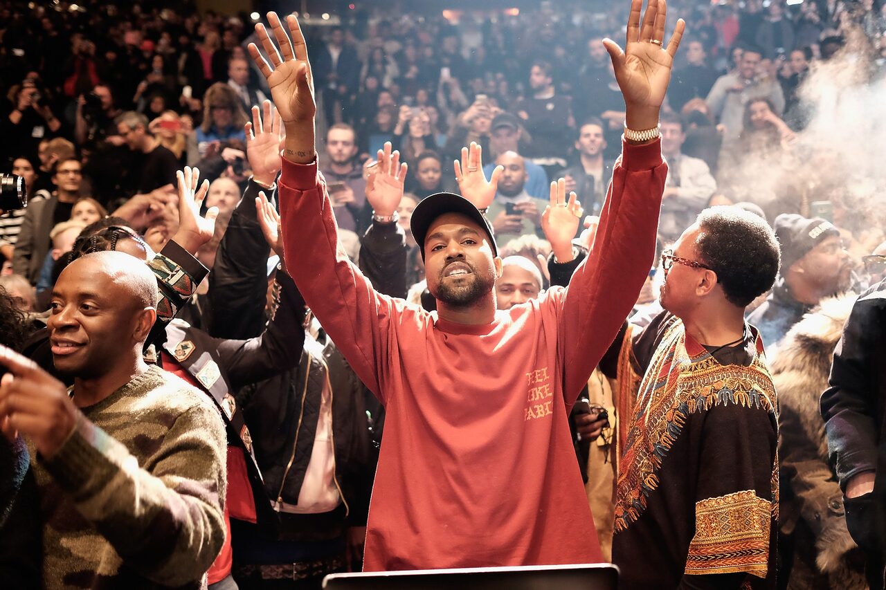 Kanye West Bakal Membawa Jenama 'Yeezy' Kepada Servis Penstriman Muzik