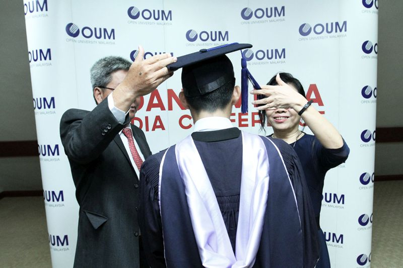 Dua Banduan Ini Terima Sarjana Pengurusan Perniagaan Dan Sekarang Mengejar PhD