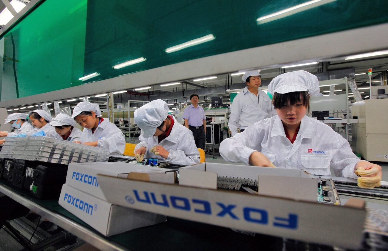 Bagaimana Foxconn Berkembang Bagi Menguasai Industri Elektronik Dunia