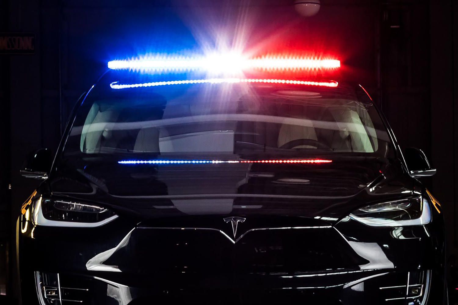 Polis Canada Umum Tesla Model X Sebagai Konsep Kereta Rasmi Polis