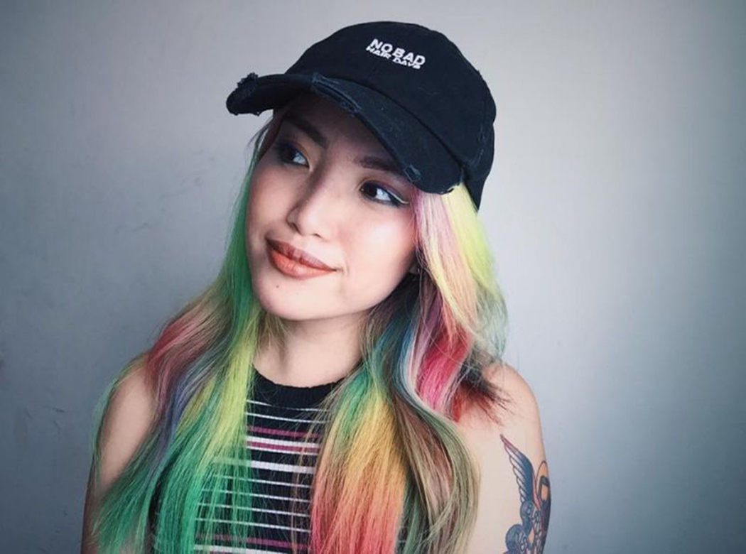 Karya Seni Adora Chloe Curi Tumpuan Kumpulan Paramore