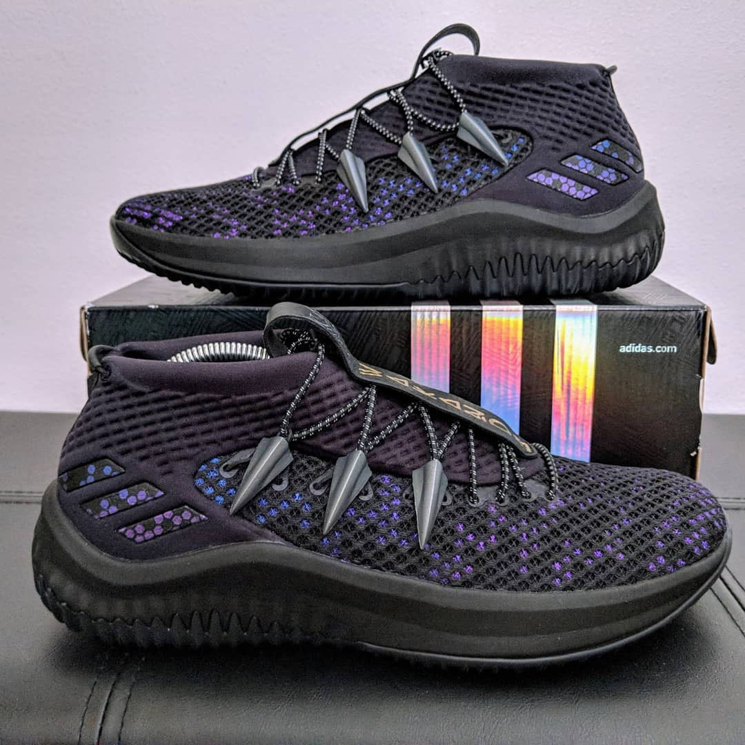 Lihat adidas DAME 4 Yang Diubahsuai Kepada Versi 'Black Panther'