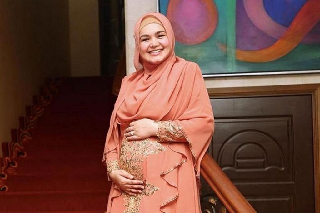 Dato' Sri Siti Nurhaliza Selamat Melahirkan Puteri Sulung