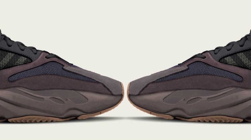 Gambar Kasut YEEZY BOOST 700 Wave Runners Season 7 Tertiris