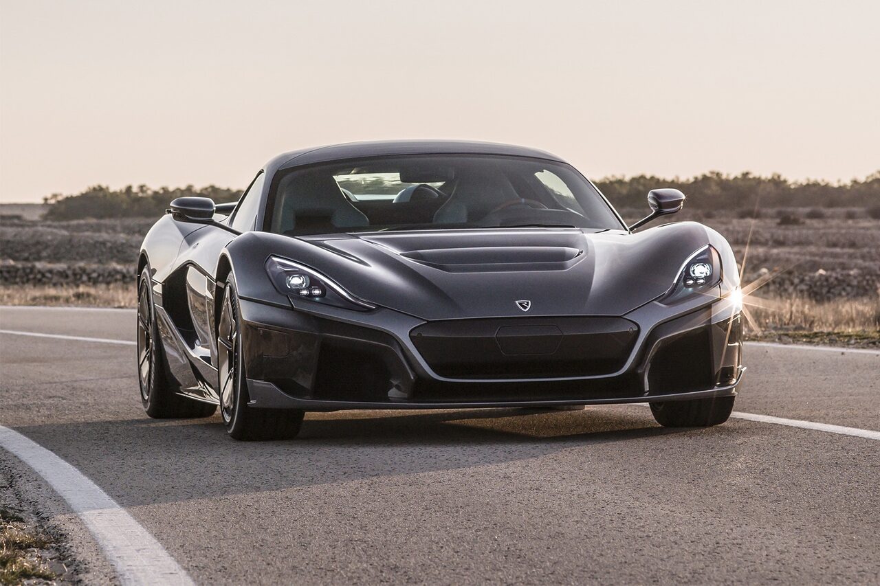 Rimac C-Two, Supercar Futuristik Dengan Kemampuan 1,900 Kuasa Kuda