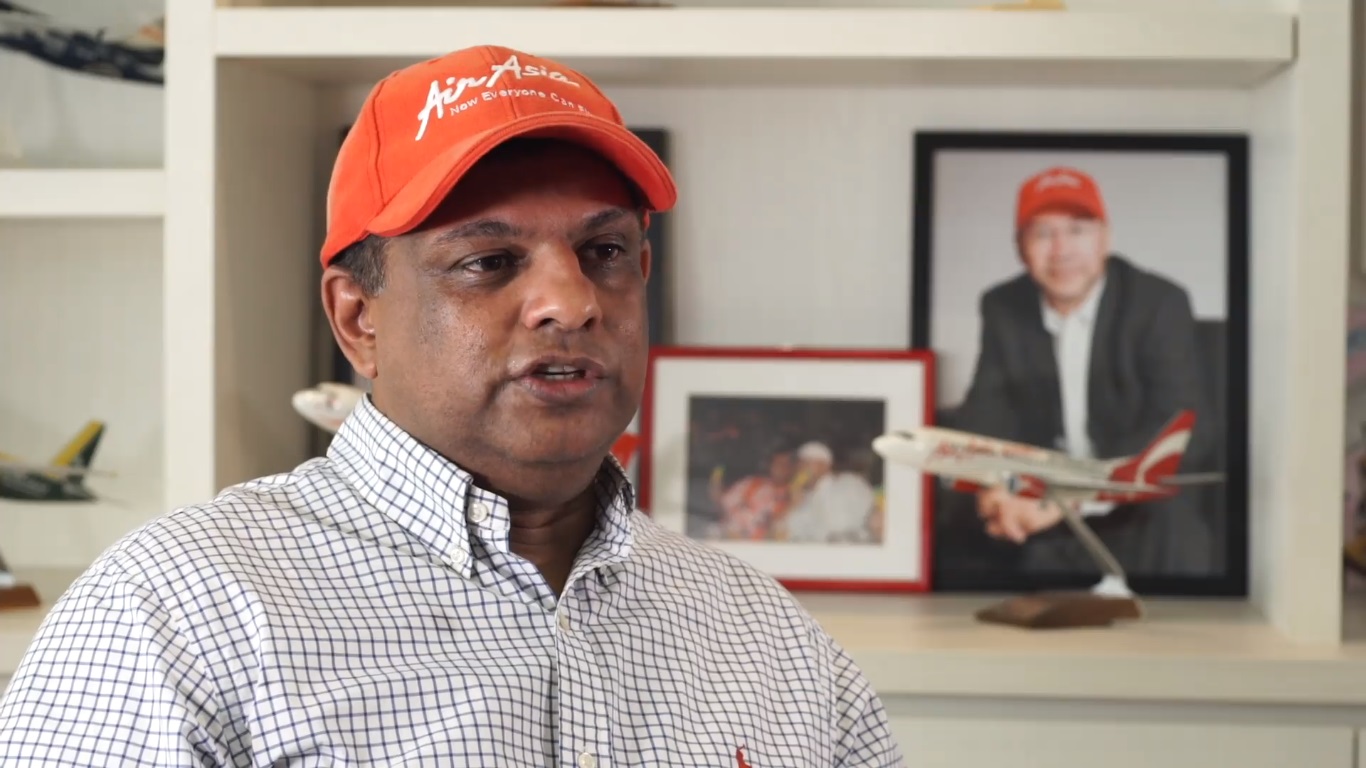 Dipaksa Sokong, Tony Fernandes Mohon Maaf