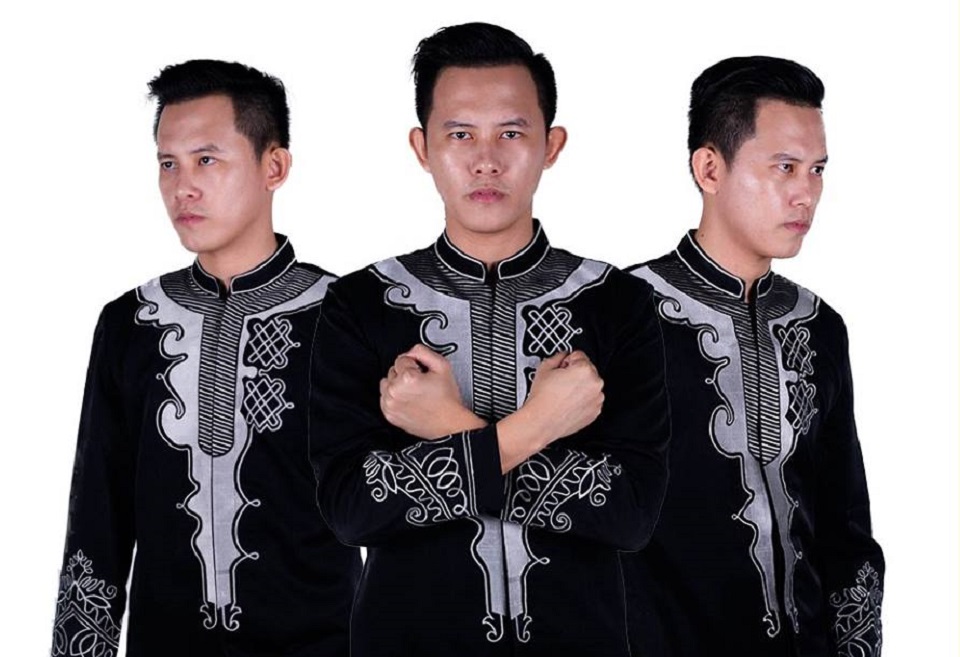 Tampil Bergaya Di Hari Raya Dengan 'Kurta Wakanda'