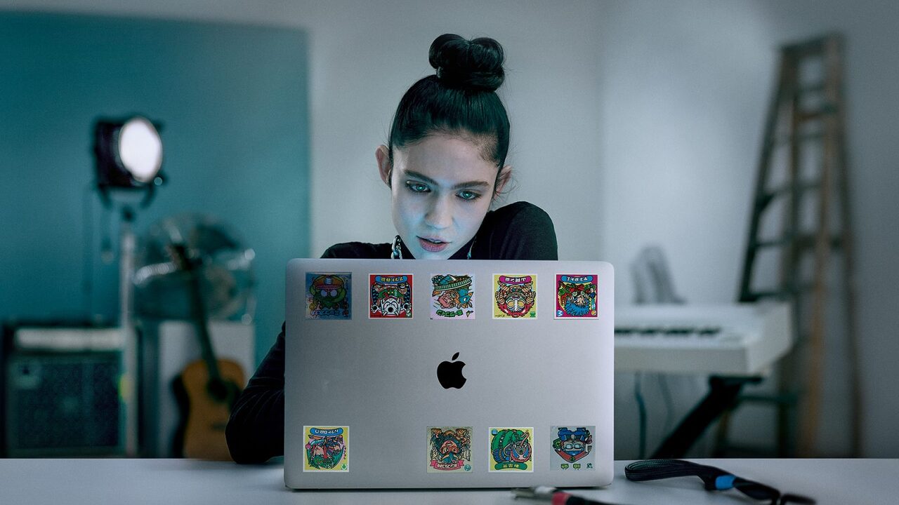 Apple Puji Kehebatan MacBook Dalam Iklan Terbaru