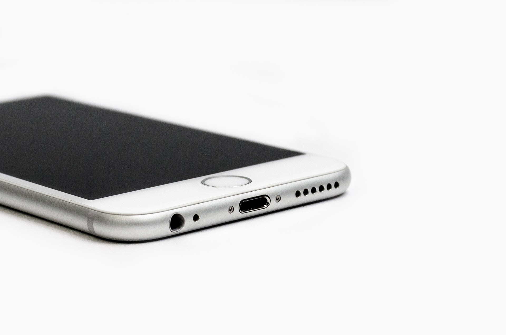 Produk Apple Ditawarkan Dengan Harga Serendah RM278 Melalui Jualan Gudang Machines