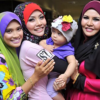 Pengasas Sendayu Tinggi Kongsi Cara Beretika Hasilkan Produk Kecantikan Yang Selamat 9 Pengasas Sendayu Tinggi Kongsi Cara Beretika Hasilkan Produk Kecantikan Yang Selamat