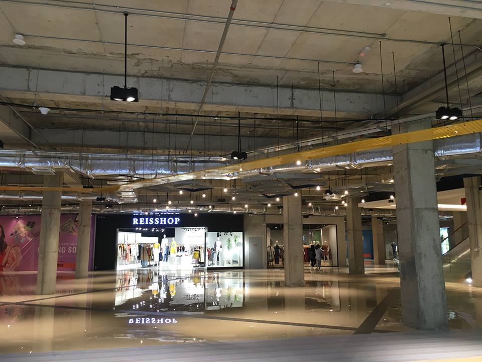 EkoCheras Mall, Pusat Beli-Belah Paling 'Brutal' Di Lembah Klang?