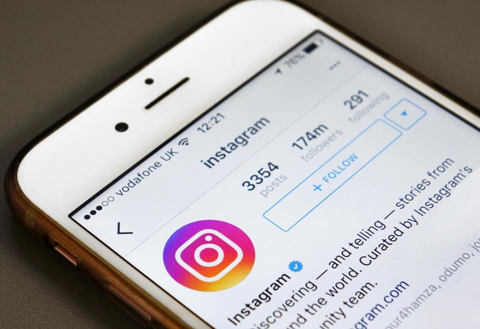 Instagram Akan Mula Membuang Pengikut, Komen Dan 'Likes' Palsu