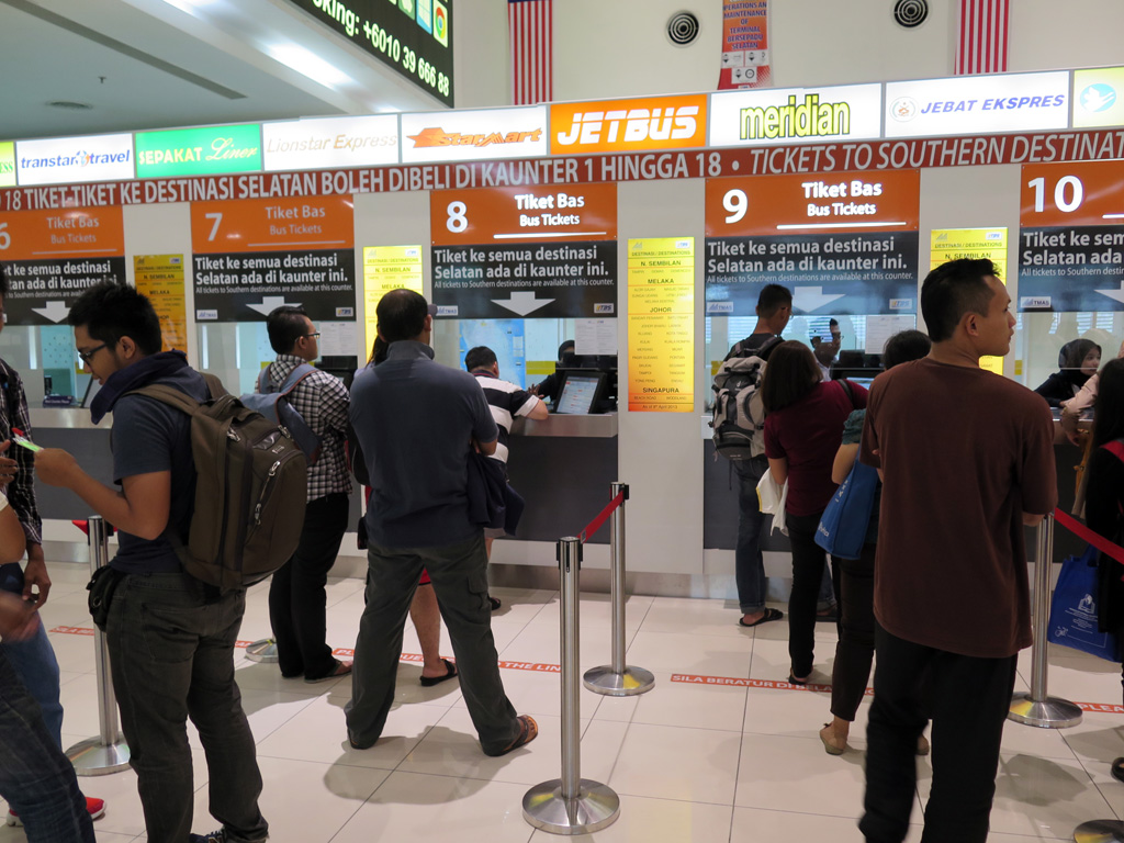 Kerajaan Pertimbang Cadangan Menaikkan Tambang Bas Ekspres Sehingga 30%