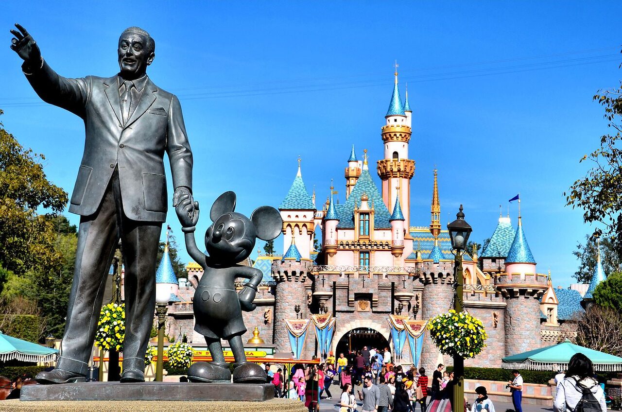 Harga Tiket Disneyland California Dinaikkan Kepada RM600 Sehari