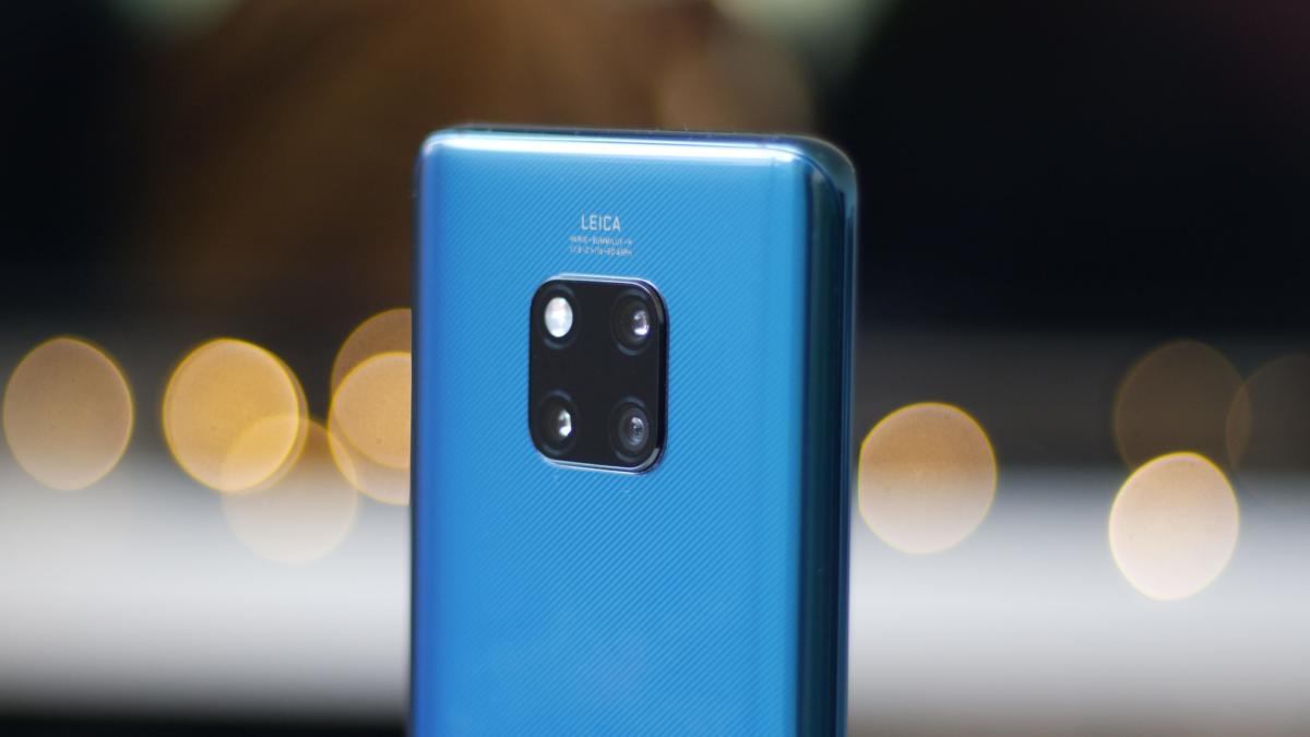 Selepas Samsung, Huawei Pula ‘Kantoi’ Mengiklankan Produk Menggunakan iPhone