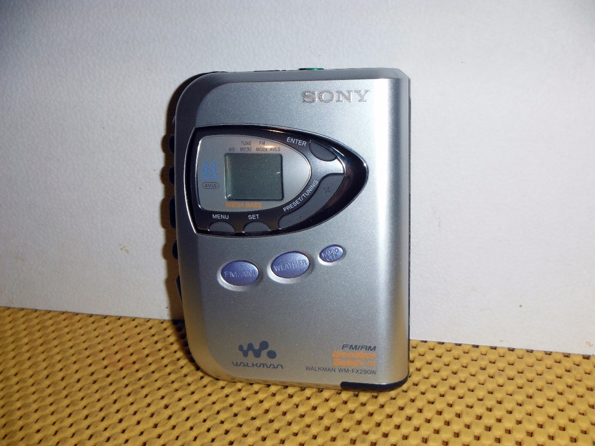 Sony Walkman Dijual Pada Harga RM1,278.78 Di Lazada