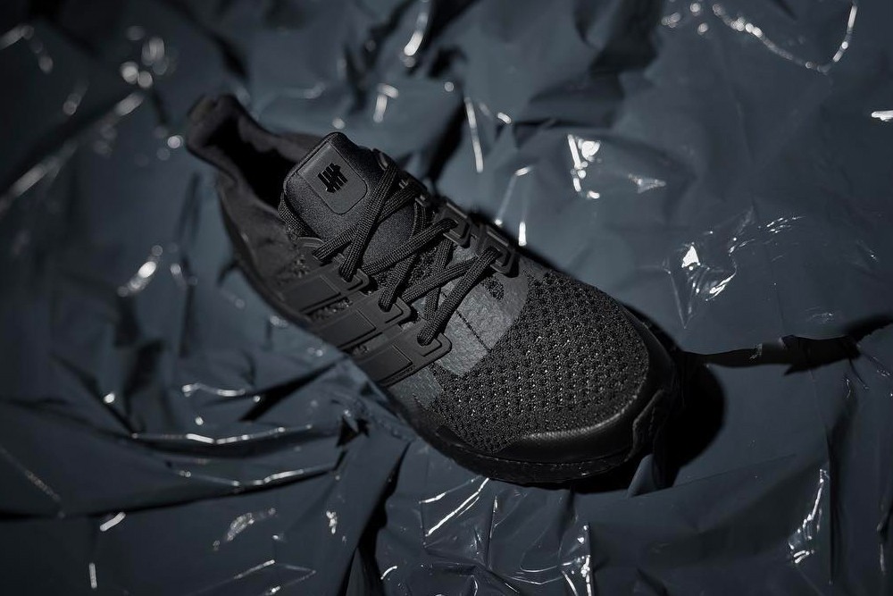 adidas Bakal Keluarkan Model UNDEFEATED x adidas UltraBOOST 'Triple Black'