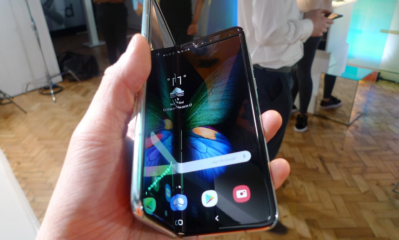 Pelancaran Samsung Galaxy Fold Di China Bakal Ditangguhkan