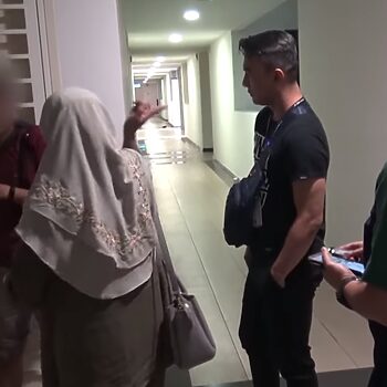 Lihat PPIM Dedah Kes Gadis Pinjam 'Ahlong' Untuk Sara Teman Lelaki
