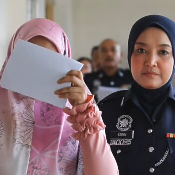 Pelakon Zarina Zainuddin Sebak Didenda RM17,500