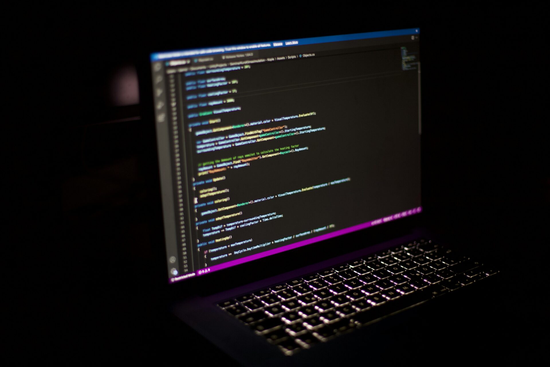 'Scammer' Jual Darah Dan Air Liur Bekas Pesakit COVID-19 Dengan Harga RM4,000 Di Dark Web