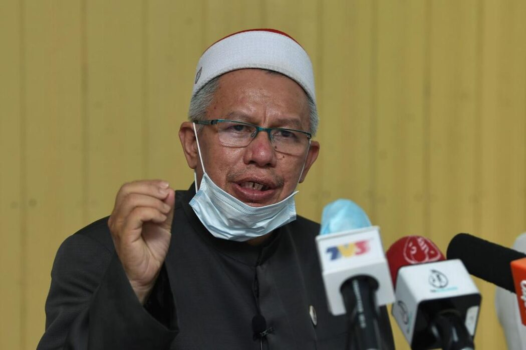 Dr Zulkifli Beri Peringatan Mengenai Ziarah Kubur, 'Elak Lakukan Hal Luar Adab' 3 Dr Zulkifli