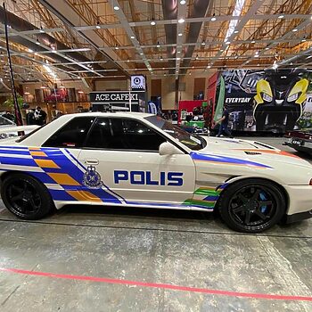 Peniaga Ditahan Polis Selepas 'Custom' Nissan Skyline R32 Jadi Kereta Polis