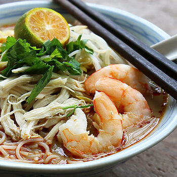 Laksa Sarawak Dinobat Makanan Terbaik Asia, Kalahkan Sushi Dari Jepun