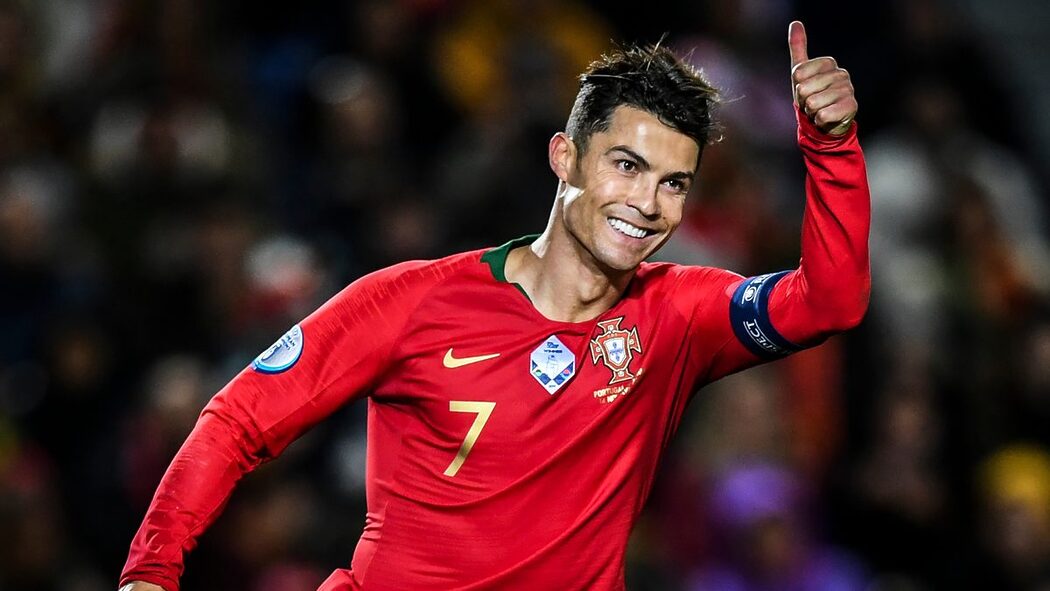 Cristiano Ronaldo Hadiahkan Donald Trump Jersinya Bertandatangan Dengan Mesej Khas 4 Cristiano Ronaldo