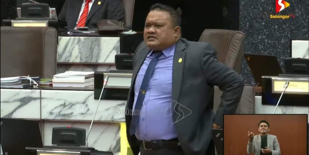 Ahli Politik Ini Mengamuk, Marah Parti Bawa Imej Islam 'Pakai Kopiah' Tetapi Suka Fitnah