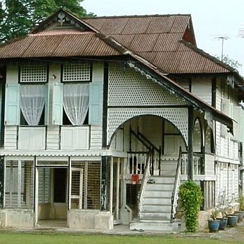 Mempunyai Rekaan 'Anglo Malay', Rumah Milik Bekas Pembesar Di Perak Ini Sedia Untuk Dijual