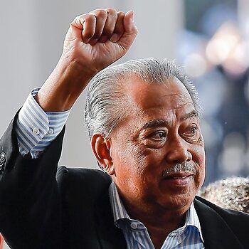 Muhyiddin Yassin Lepas, Bebas 4 Pertuduhan Salah Guna Kuasa Untuk Rasuah RM232.5 Juta 3 Muhyiddin Yassin